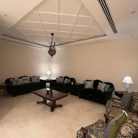 فيلا أنيقة دورين مدخل خاص وفناء ترخيص وزارةالسياحة Riyadh Exterior photo