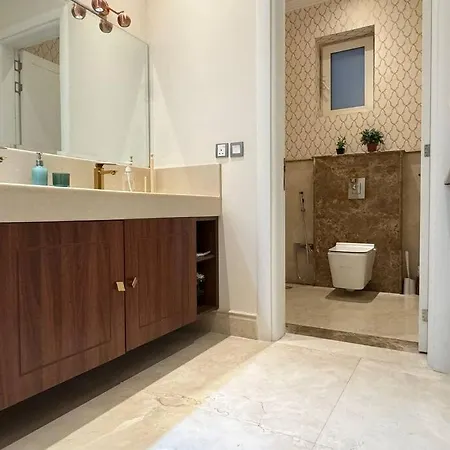 فيلا أنيقة دورين مدخل خاص وفناء ترخيص وزارةالسياحة Riyadh Exterior photo